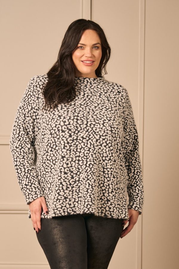 Mona Lisa fluffy knit top - Black/White - Image 5