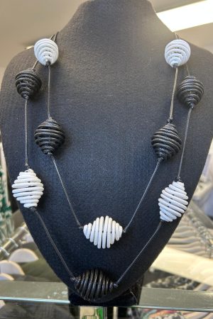 Zadie Spirals Necklace - Black/White